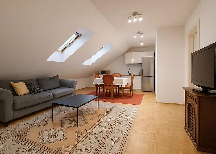 Kindstay W Free Parking Near Prague Airport Daire