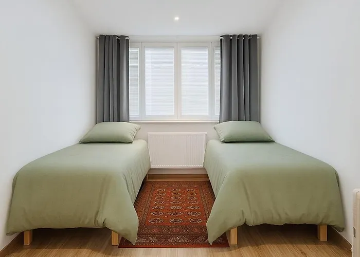 Kindstay W Free Parking Near Prague Airport Daire Tuchomerice